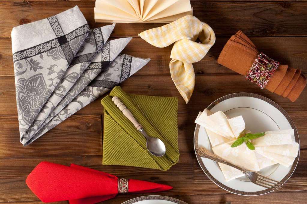 Servietten falten: Serviettenformen mit Anleitung von einfach bis elegant